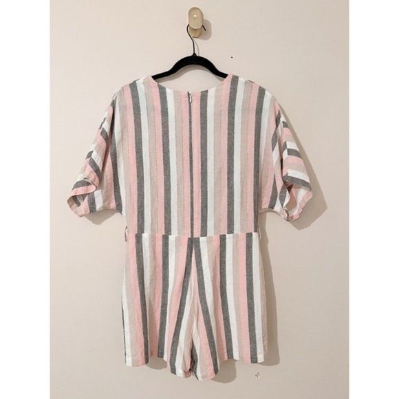 Very J | White Gray Pink Striped Romper with Pockets Size Large Belt Loops Short - Picture 2 of 10